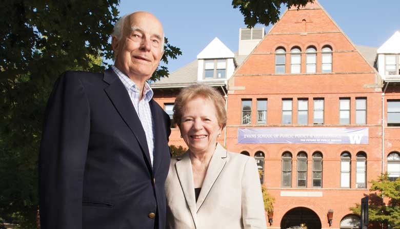 Dan and Nancy Evans in front of Parrington Hall